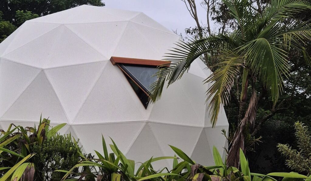 chalé ou domo geodésico